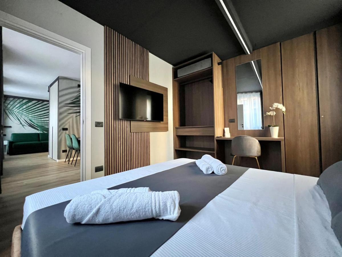 Prestige Duomo Apartment - Lake Como Buitenkant foto